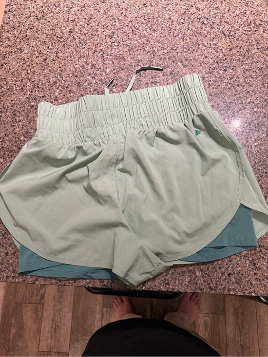 Vitality Pants - Women’s Sage Green Double-Layer Athletic Shorts with Smocked Waistband